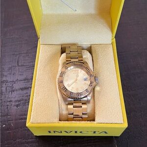 Invicta Gold PRO DIVER #15249 Watch New battery Water resistant 200m